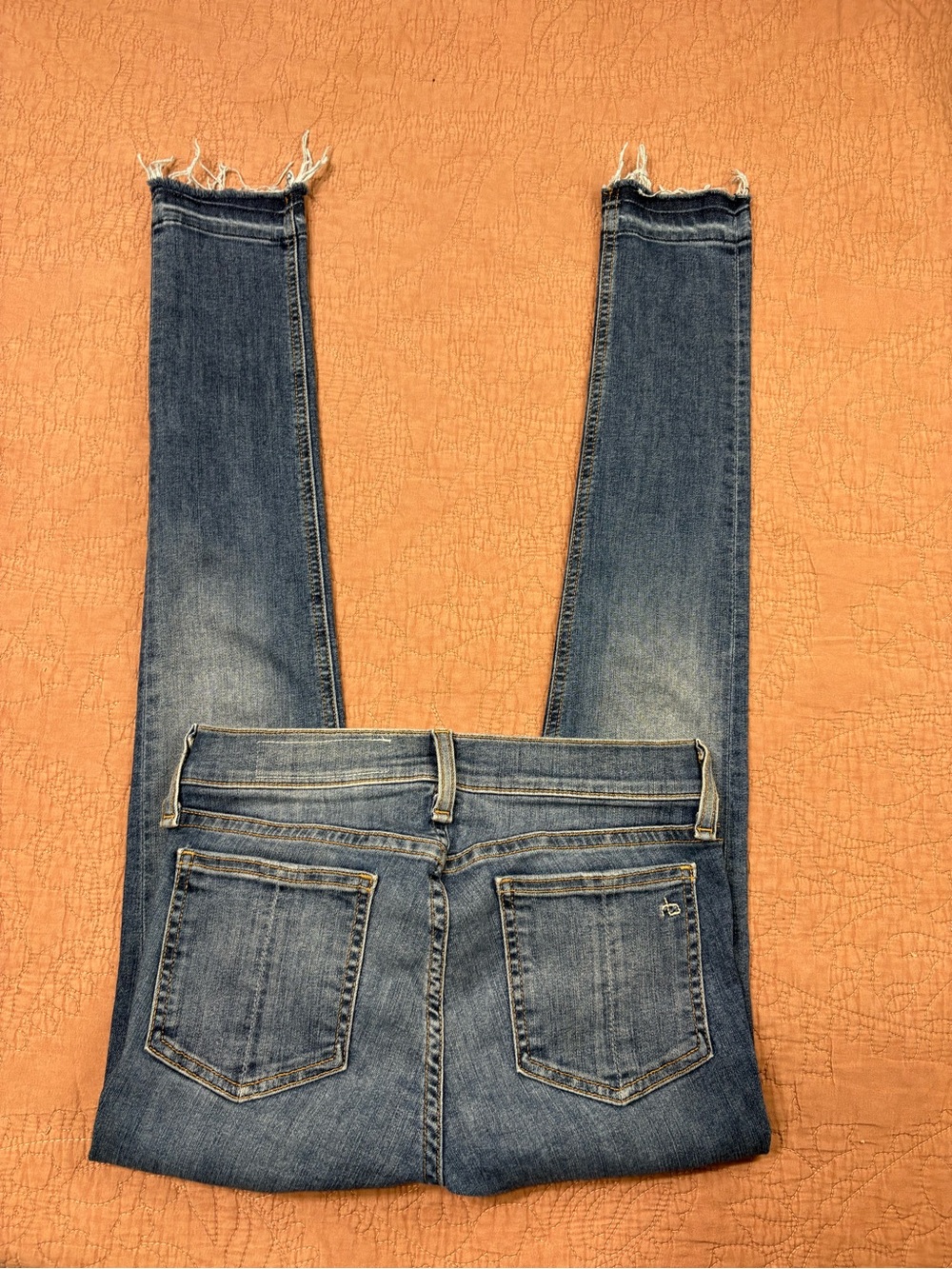 Rag & Bone medium / dark wash skinny jeans with frayed hems size 25n - Picture 5 of 12